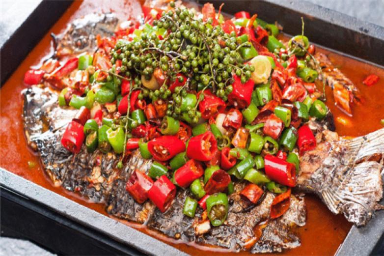 鸣记炭火烤全鱼